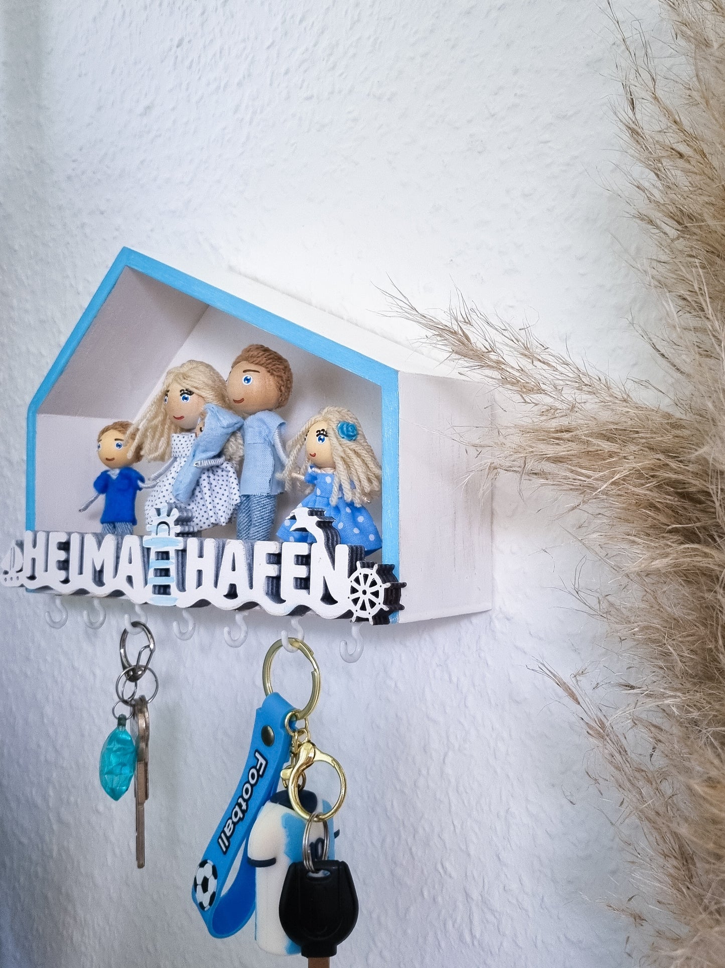 Handmade Keyholder with Family Dolls